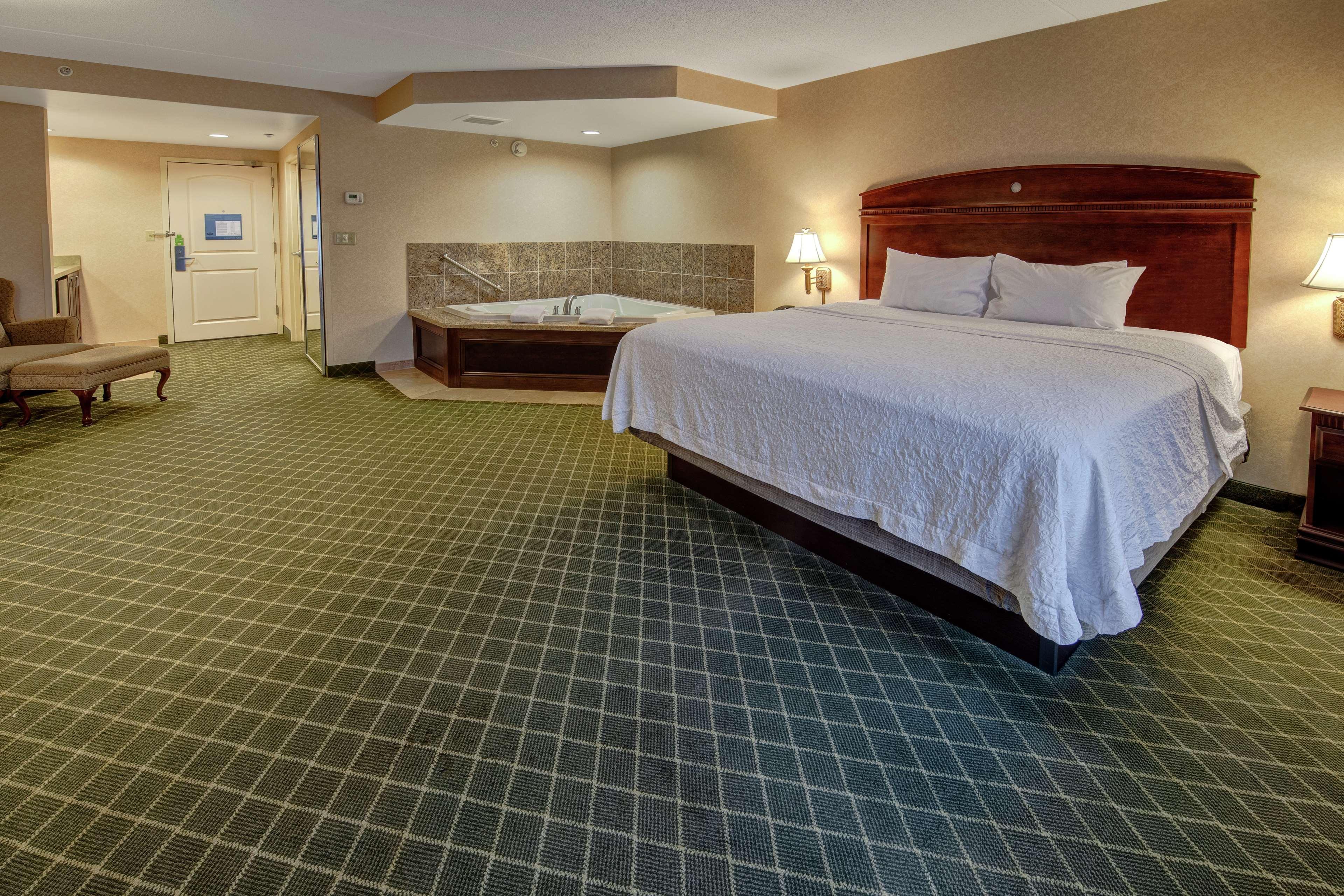 Hampton Inn Cambridge Exterior foto