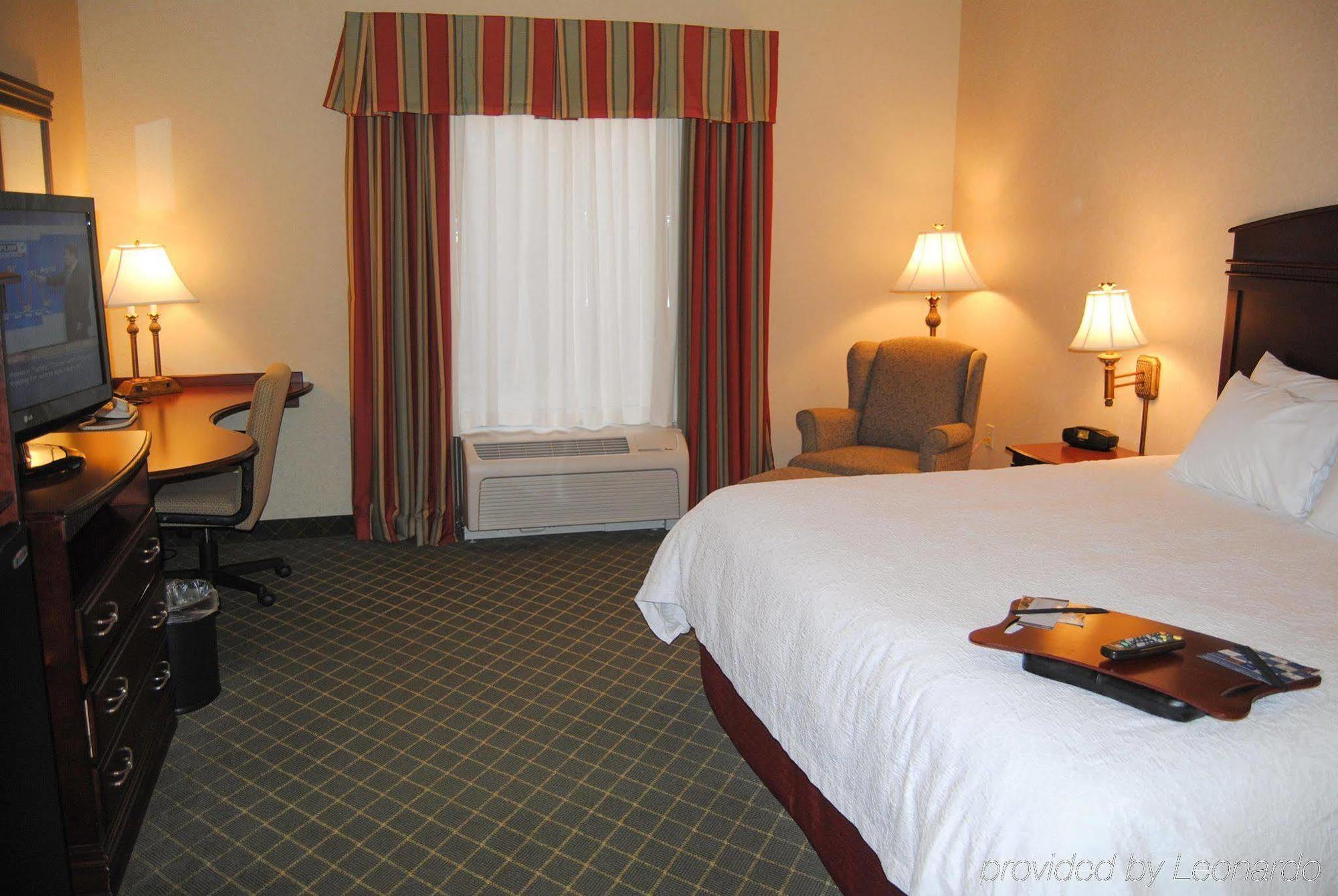 Hampton Inn Cambridge Exterior foto